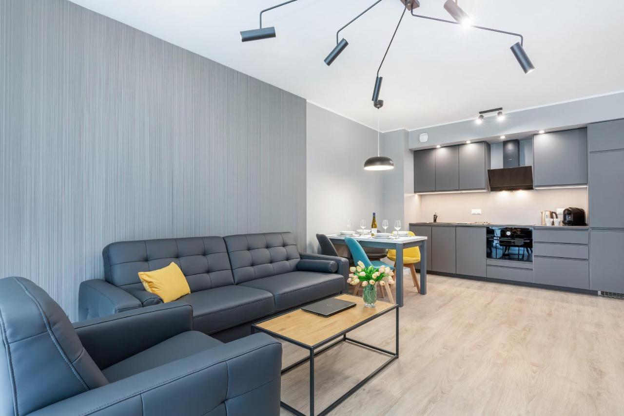 Modern Center By Renters Apartment *