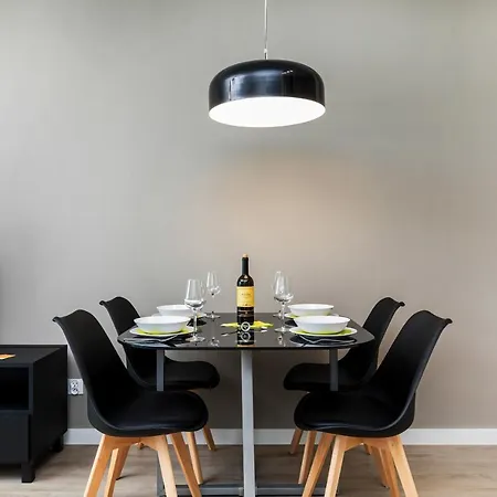 Modern City Center Apartments By Noclegi Renters Poznań Esterno foto