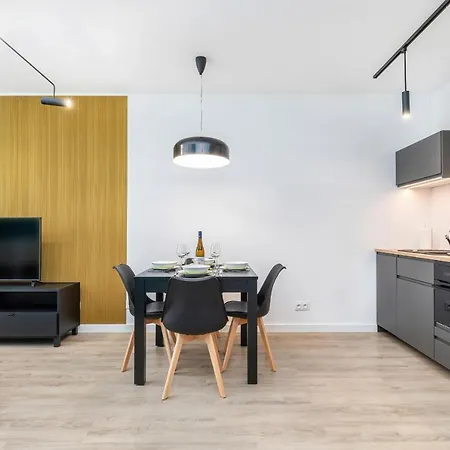 Modern City Center Apartments By Noclegi Renters Poznań Esterno foto