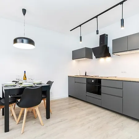 Modern City Center Apartments By Noclegi Renters Poznań Esterno foto